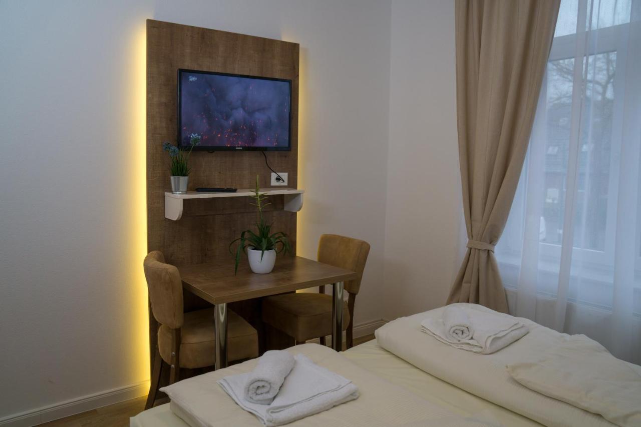 Neuenkirchen  Hotel-Feuerstein المظهر الخارجي الصورة